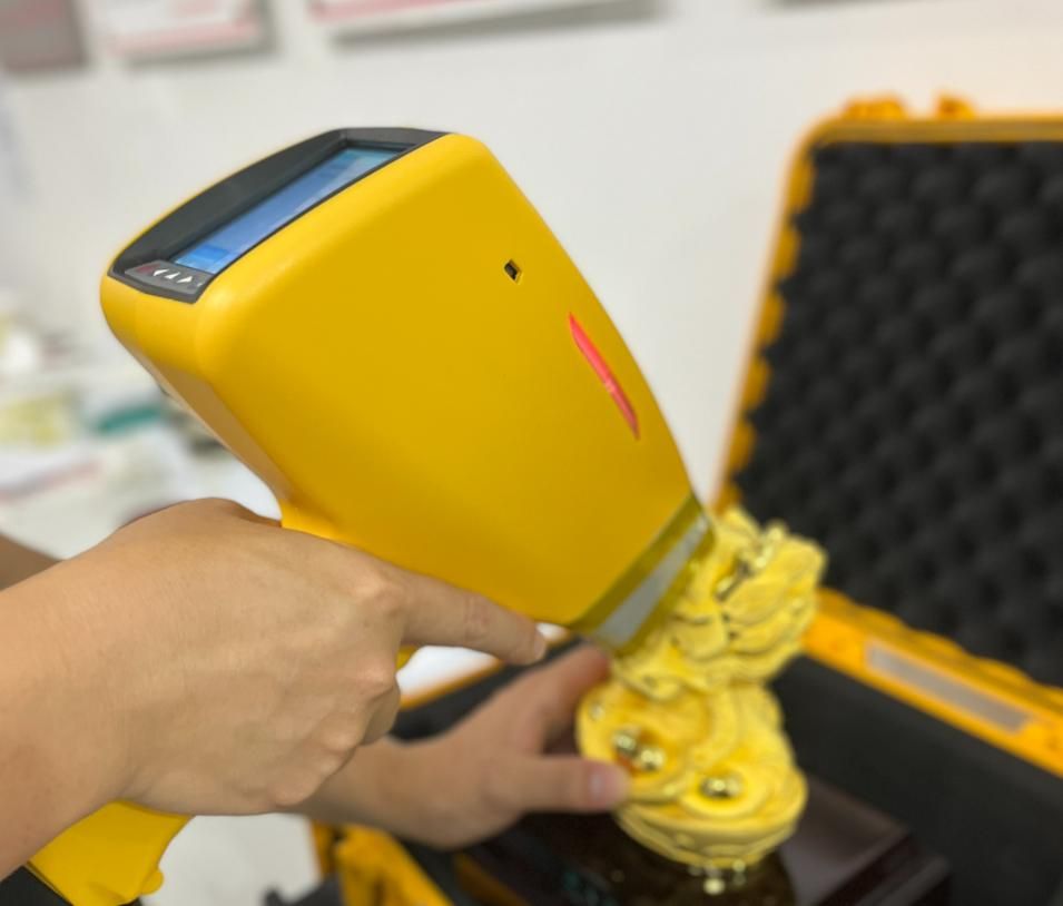 XRF Gold Testing: Precious Metals Verification